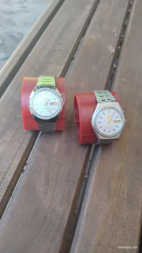 Conjunto 2 relógios " Orient"
