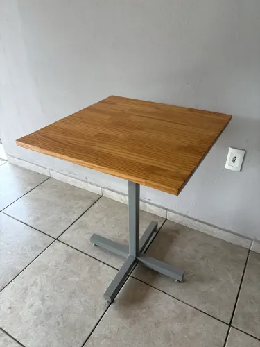 Mesa 60x60