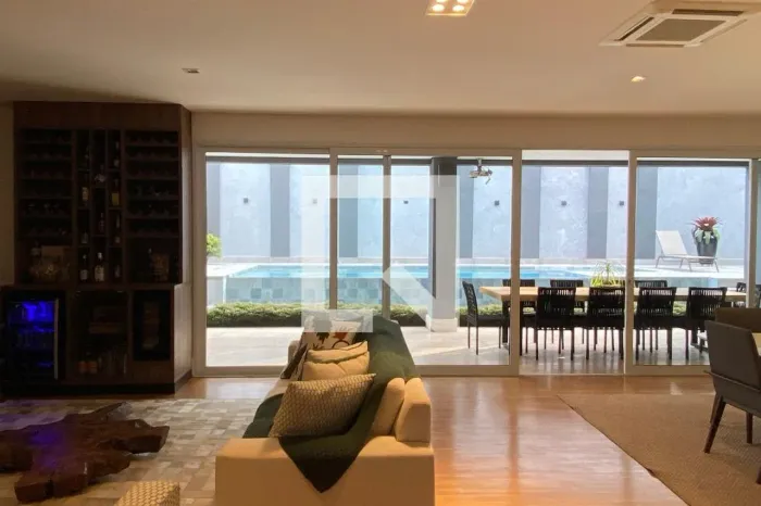 Casa à Venda - Vila Yara, 4 Quartos, 600 m2