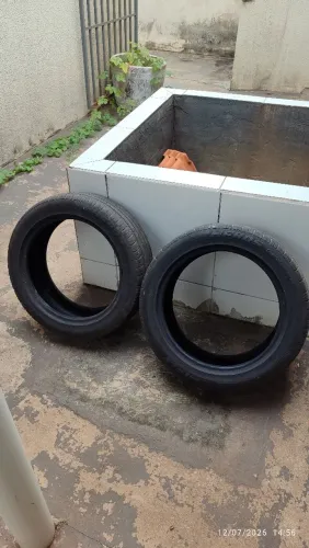 2 pneus de carro 185 / 55 R 16 usados em bom estado