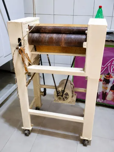 Modeladora de pão industrial 