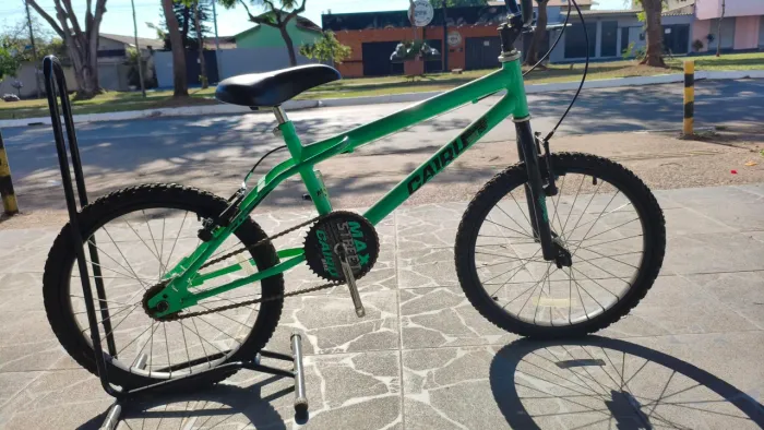BICICLETA ARO 20 NOVA!
