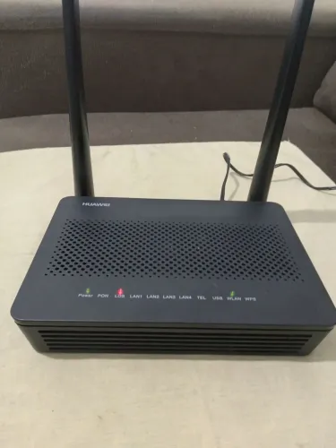 Roteador HUAWEI funcionando perfeitamente