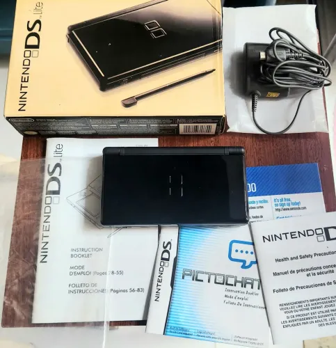 Nintendo DS lite preto | na caixa | serial batendo