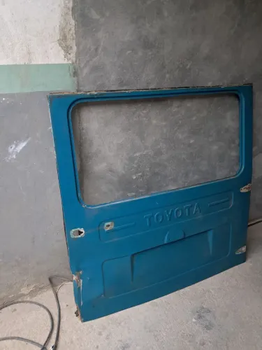 Porta traseira toyota bandeirantes