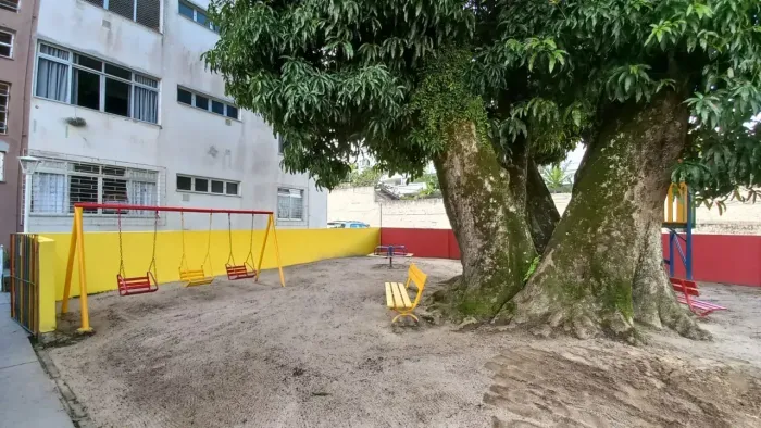 Imóvel para aluguel com 63 metros quadrados com 2 quartos em Coqueiros - Florianópolis - S