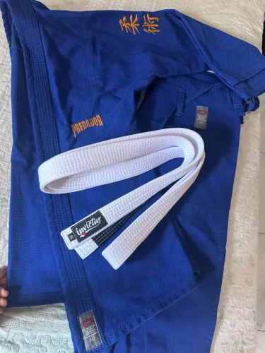 KIMONO ARTES MARCIAIS NOVO