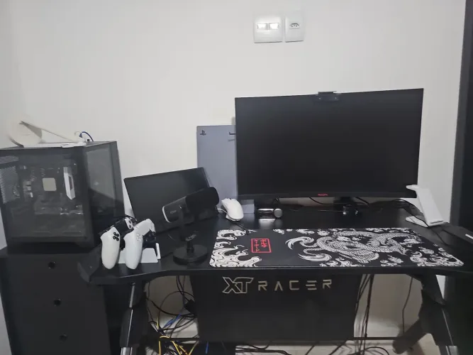 MONITOR AOC AGON 31,5 FHD 165HZ