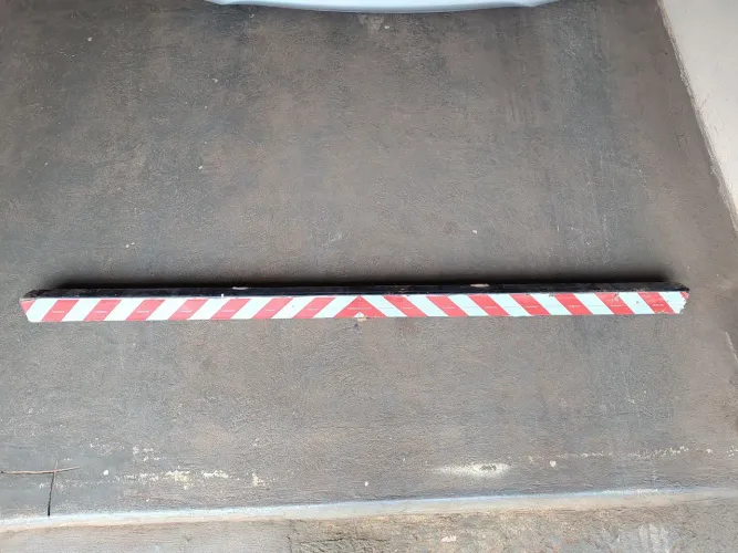 lâmina de para choque de caminhão 3/4 valor 280,00 reais 