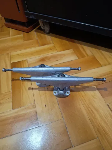 Truck Skate Grind King Thunderbird 158mm Par