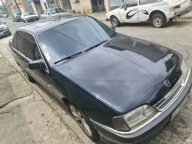 Chevrolet Omega GLS 2.2 / 2.0 (álcool) 1993