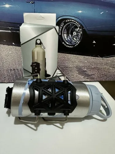 Suporte para garrafa ajustável para moto e bike