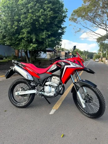XRE 300 topp demais aceito financiamento