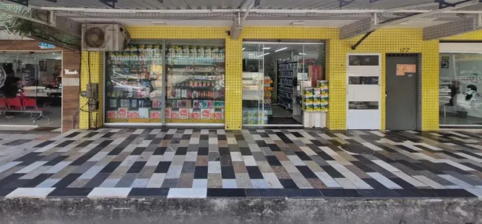 Passo ponto de farmácia na Muzema