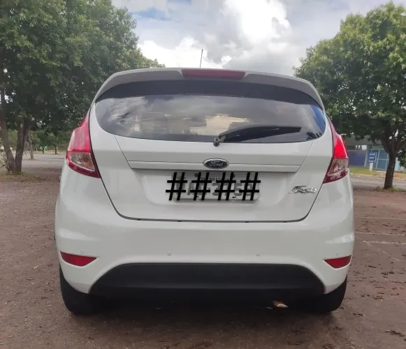 Ford Fiesta 1.5 16V Flex Mec. 5P 2015