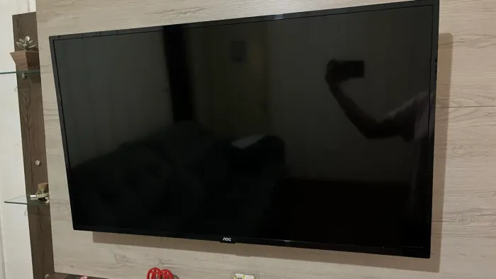 TV AOC smart 43? (para retirada de peças)