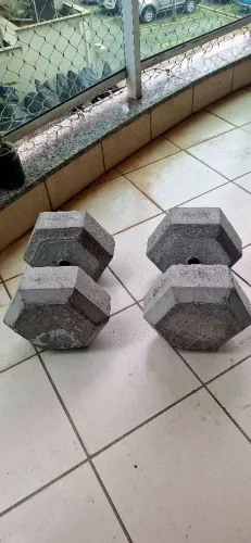 Kit 2 Halteres de concreto 20kg cada