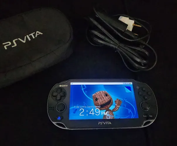PS VITA D.E.S.B.L.O.Q.U.E.A.D.O 32GB * ESTADO DE NOVO *