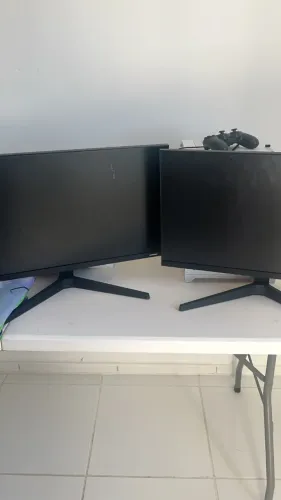 Monitor de 24 polegadas