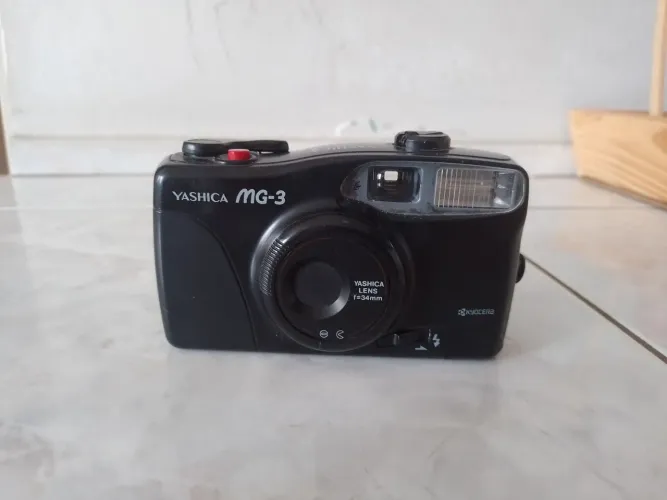 Yashica MG3 p/ coleção ou retirar peças 