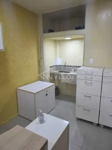 Sala : / Comercial / Centro