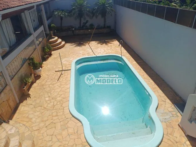 Casa com 1 dormitório à venda, 189 m² por R$ 765.000,00 - Residencial Luiz Massud Coury -