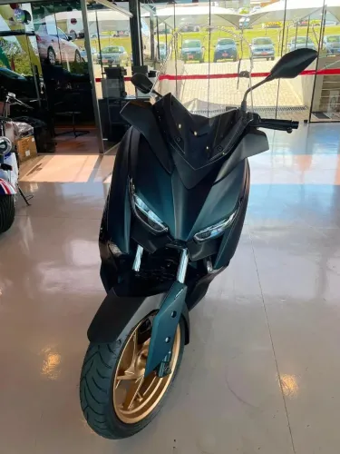 YAMAHA XMAX 250 ABS VERDE 2024