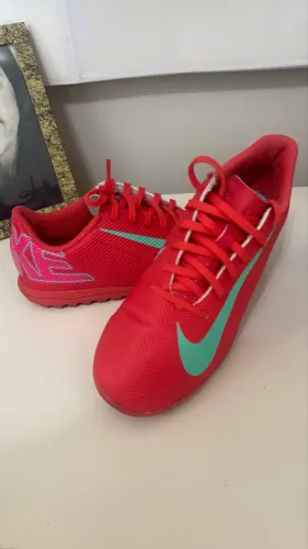 Chuteira de Society NIKE - mercurial 36
