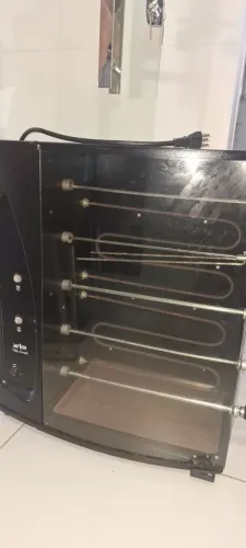 Churrasqueira Elétrica Arke 5 espetos 110v