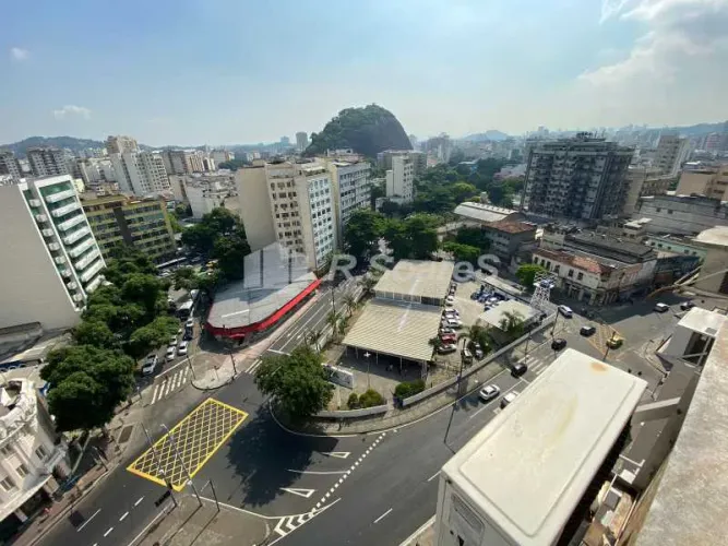 Sala : / Comercial / Tijuca