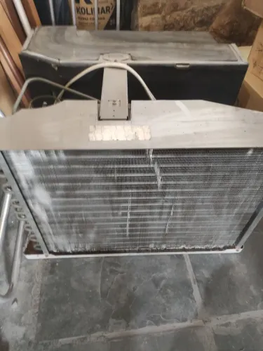 Vendo ar condicionado Sprinter de 10.500 BTUs funcionando muito bem, gelando muito.