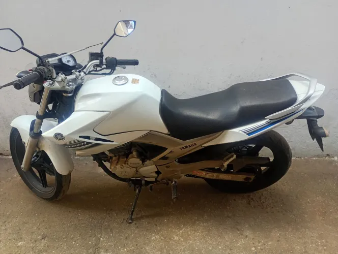 Fazer 250