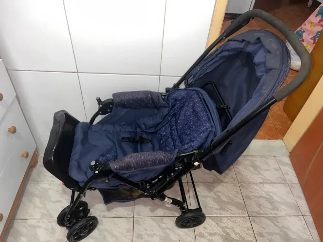 Carrinho de Bebe -Cosco