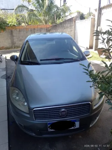 Fiat Linea Essence 1.8 Flex 16V 4P 2012