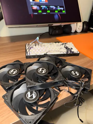 Conjunto Fans Lian Li - 5 Fans