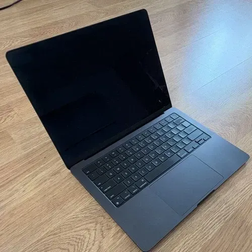 Apple MacBook Pro 14" - M3 Pro - 18GB RAM - 512GB Space Black