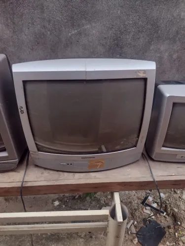 Vendo TVS de tubo 20 polegada