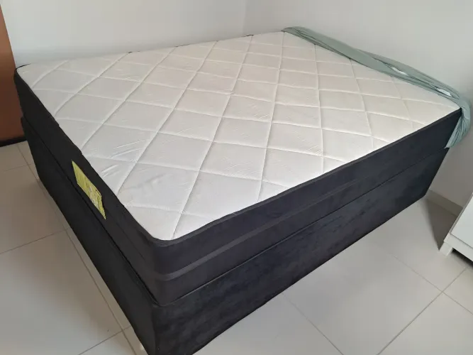 Cama Box Pouco Uso. Sem marcas de uso*