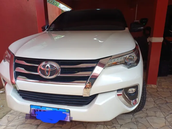 Toyota Hilux SW4 SRX 4X4 2.8 TDI 16V Dies. Aut. 2019