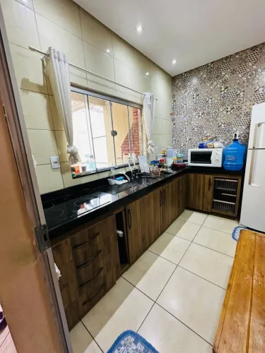 Vendo casa centro de Várzea Grande