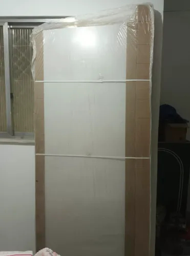 Porta de correr 80 x 210 branca completa nunca usada embalada.
