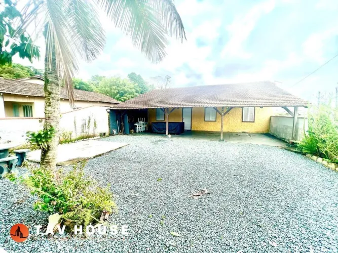 CASA PARA LOCACAO ANUAL 4 QUARTOS EM PENHA - PRAIA ALEGRE