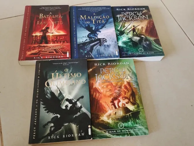 Box coleção Percy Jackson e os olimpianos 