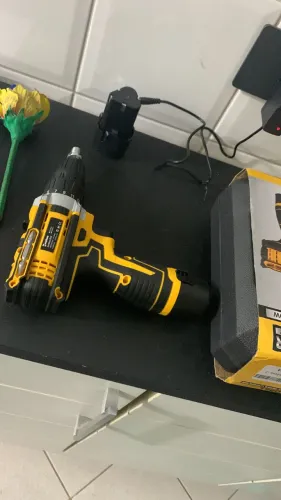 Furadeira /Parafusadeira HUAHUO 12V NOVA NA CAIXA!
