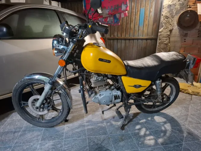 Suzuki 125