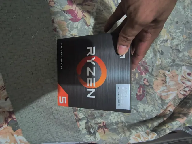 Ryzen 5500 novo lacrado+cooler box vendo também troco em placa de video