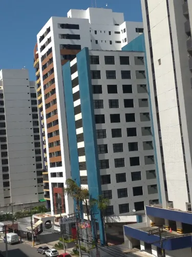 Quarto suíte para rapaz stiep/costa azul - ótima localização