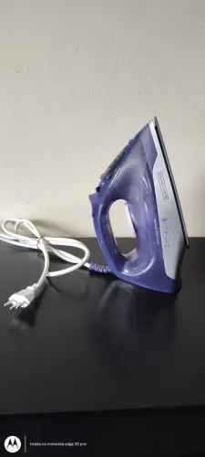 Ferro de passar a vapor Black+Decker FX2550