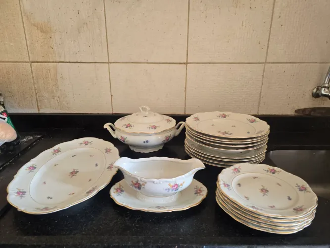 Louças Jantar  Porcelana Polonesa das marcas THELSCH WALBRZYCH e C&T 17 Peças 