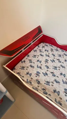 Cama estilo carro para crianças